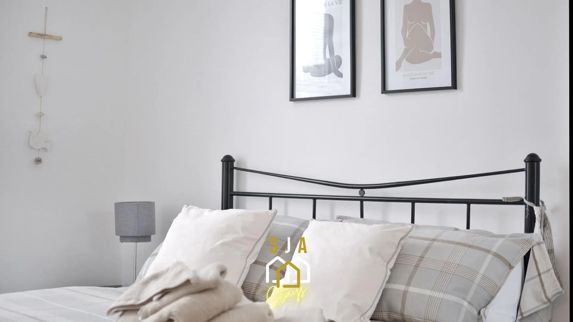 Dee Street Stay - Sja Stays - Modern 2 Bed Apartment Aberdeen 0*,  Birleşik Krallık